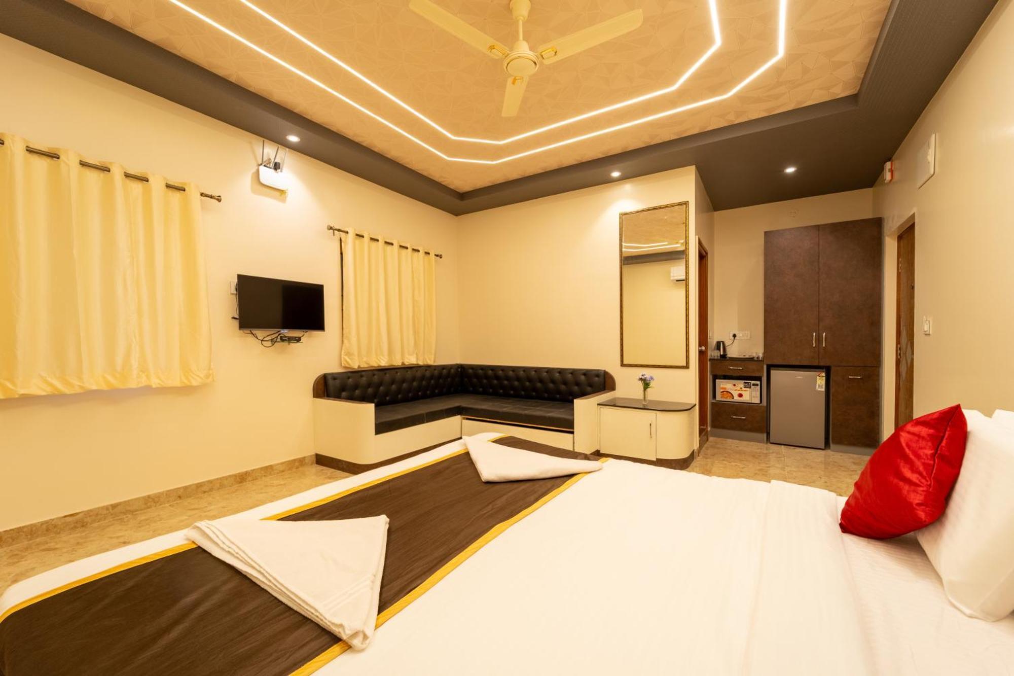Seasons Suites - Hbr Бангалор Номер фото