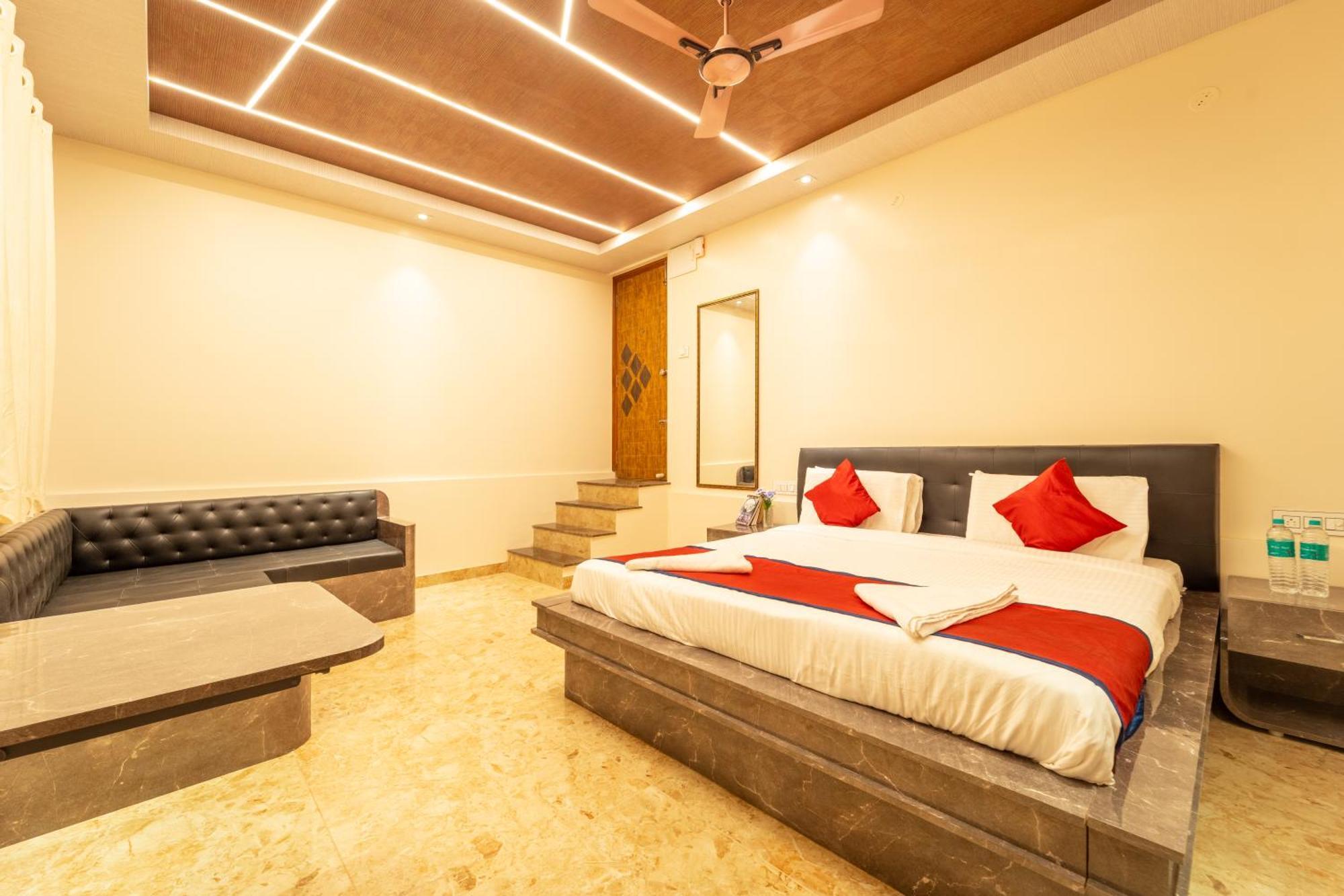 Seasons Suites - Hbr Бангалор Номер фото