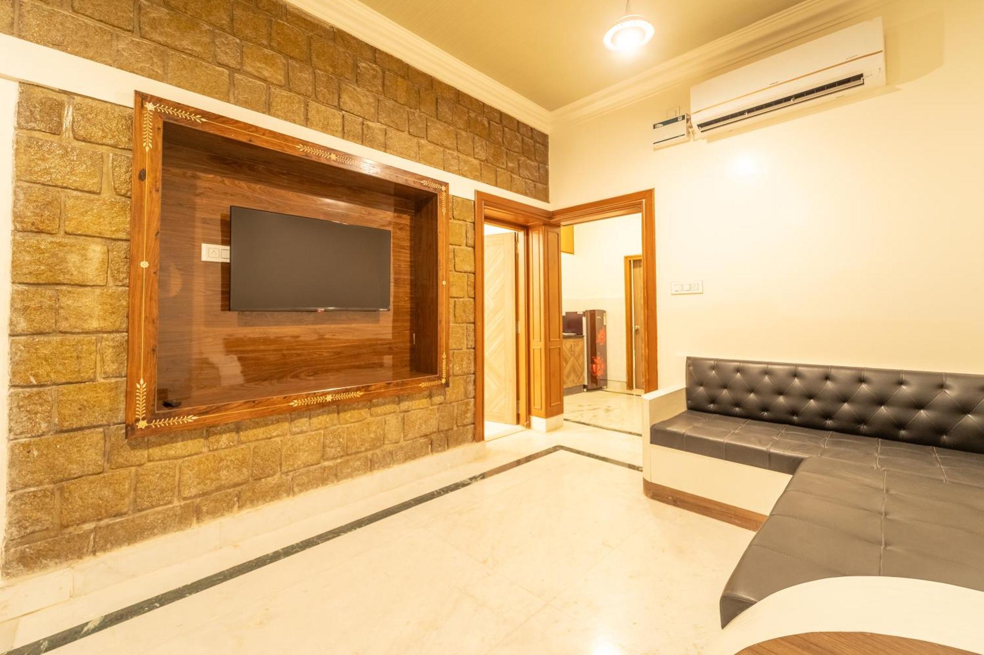 Seasons Suites - Hbr Бангалор Экстерьер фото